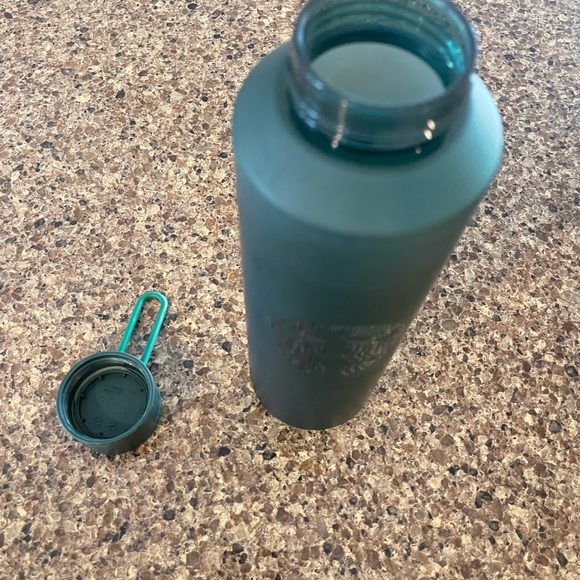 Starbucks Tritan Plastic Water Bottle - 24 oz. - Picture 4 of 6